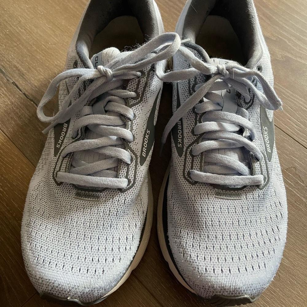 Brooks Women's Light Blue Running Sneakers